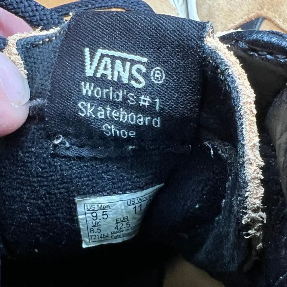 Vans Old Skool Sneakers Men's Size 9.5 Tan Suded Athletic High Top Skate‎ Shoes
